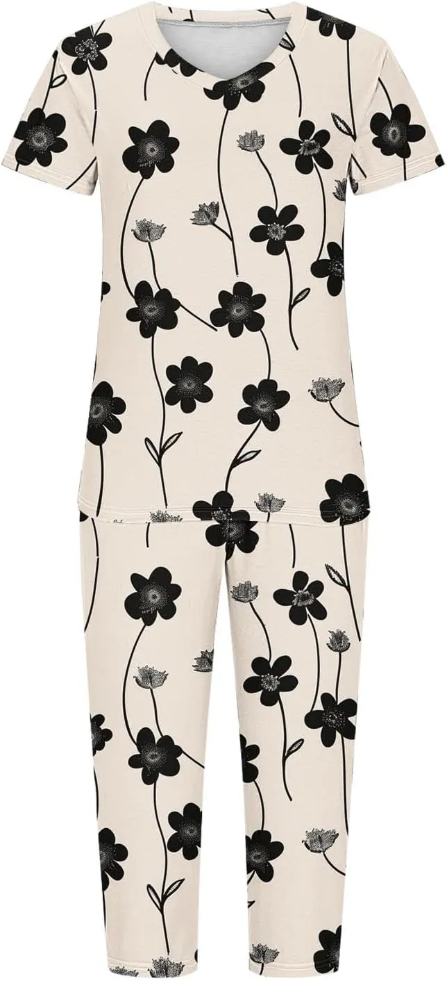 Color Printed Two Piece Pajamas for Women Short Sleeve Round Neck Pullover Top and Stretch Loungewear Capri Pants
