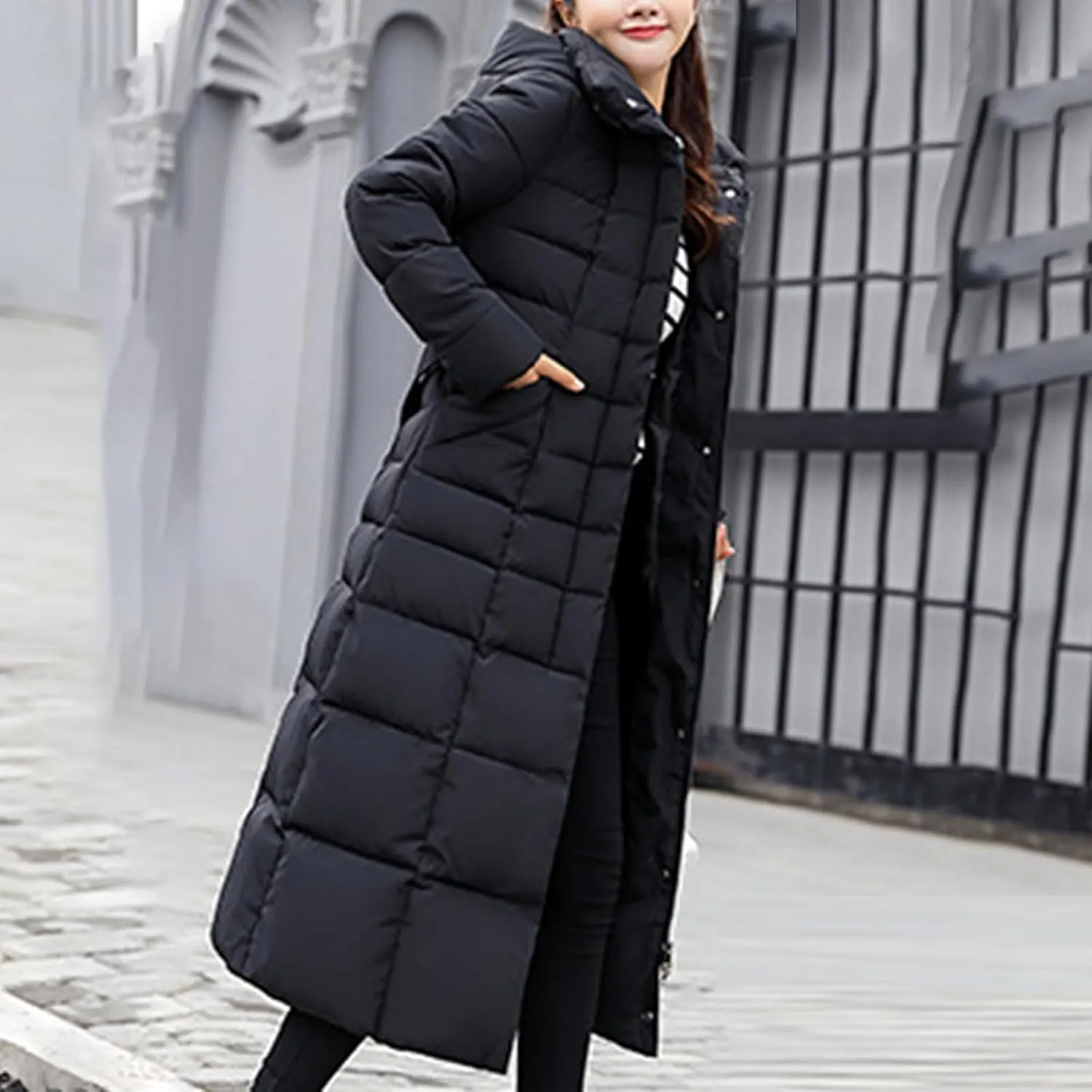 Long Down Coat Women Warm Thick Winter Windproof Puffer Jacket 2024 Trendy Slim Fit Parka Outwear with Faux Fur Hood