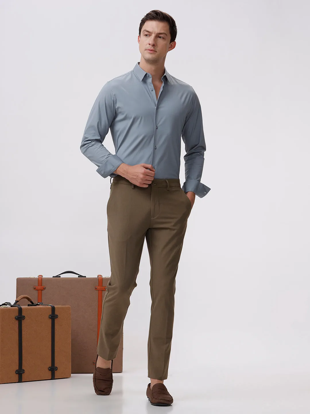 The Collection Men's Light Grey Cotton Slim Fit Full Sleeves Spread Collar Shirt