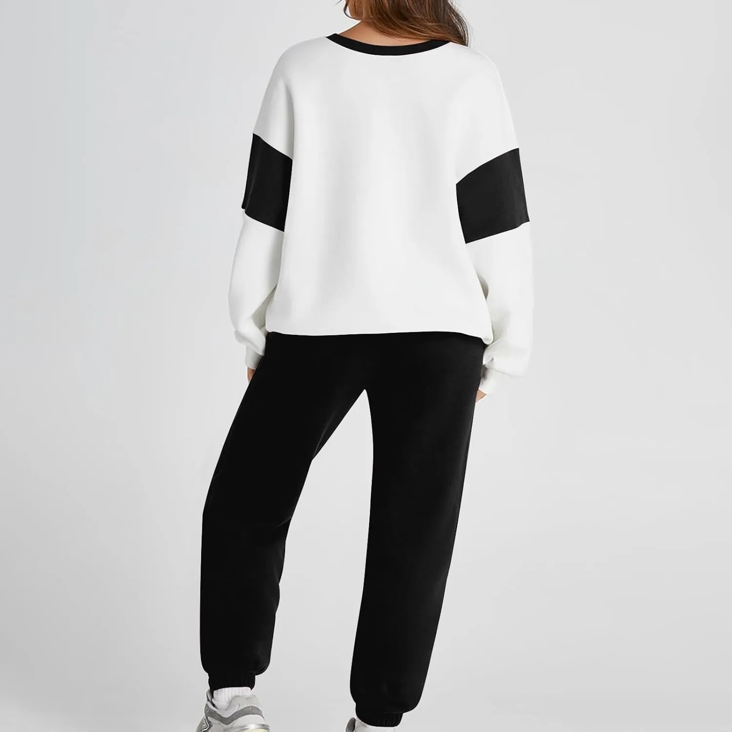 Women 2 Piece Sweatsuit Fleece Tracksuit Set Casual Athletic Outfit Oversized Pullover and Joggers Comfy Workout Sets