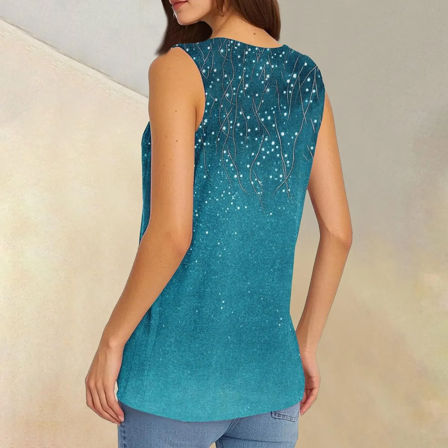 Womens Summer Tank Tops 2025 V Neck Sleeveless Casual Loose Fit T Shirts Fashion Vacation Outfits T-Shirt