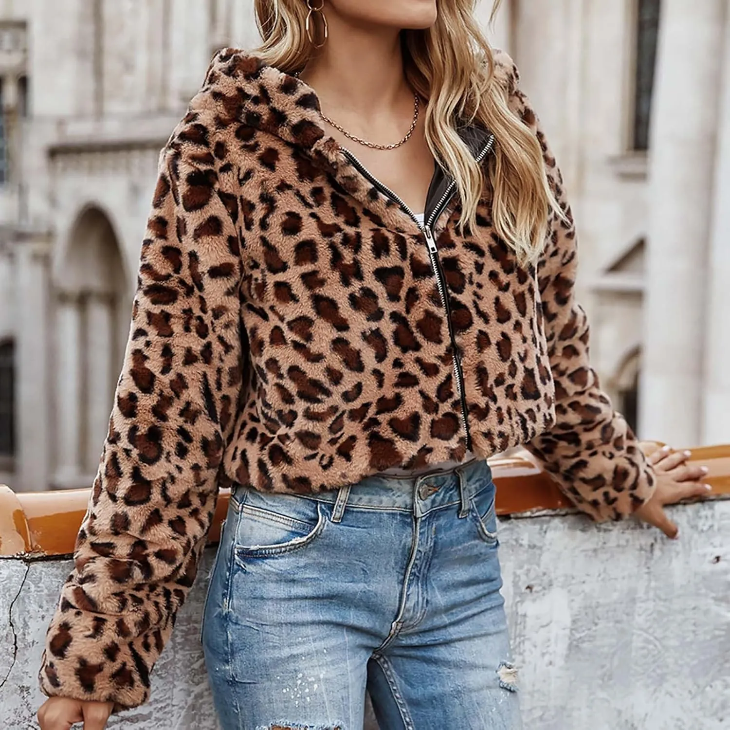 Womens Trendy Leopard Coats Warm Faux Furry Hooded Coat with Zipper Winter Jackets Short Cropped Cardigan Outerwear