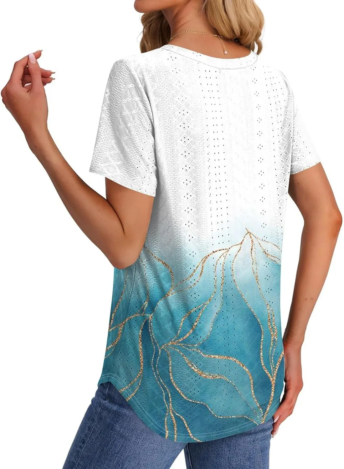Womens V Neck Short Sleeve T Shirts 2025 Gradient Striped Print Casual Tops Loose Fit Basic Tees with Curved Hem