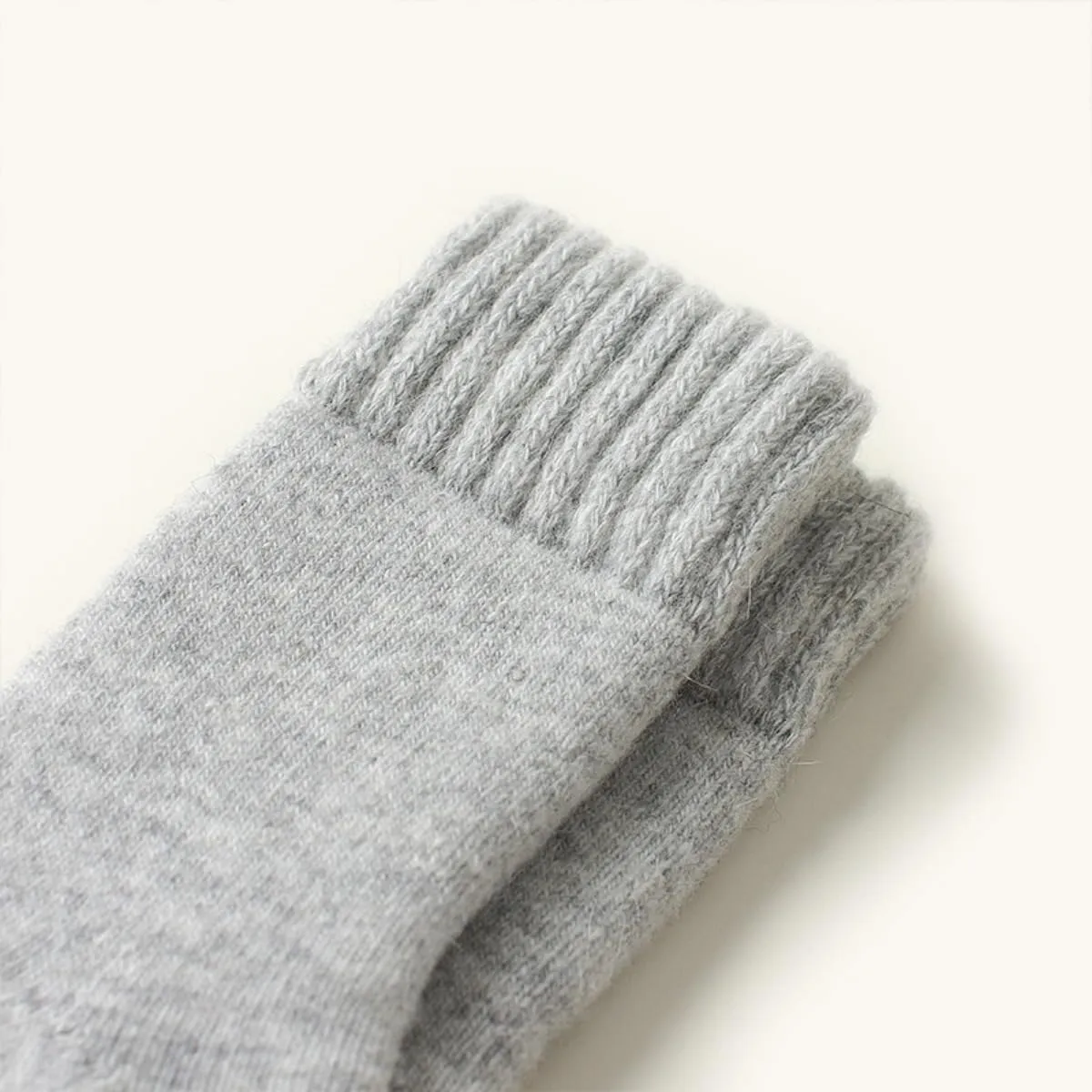 Wool Socks Mens Hiking Socks for Men Thick Winter Fuzzy Thermal Socks 5 Pairs 6-11